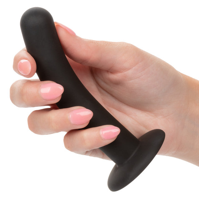 Boundless Silicone Curved Pegging Kit with adjustable harness and three curved silicone probes in small, medium, and large sizes.Keywords: curved silicone probes, pegging harness kit, adjustable harness strap-on, phthalate-free pegging kit, waterproof strap-on kit, beginner pegging kit, pegging toys for couples, curved prostate stimulators, silicone strap-on harness