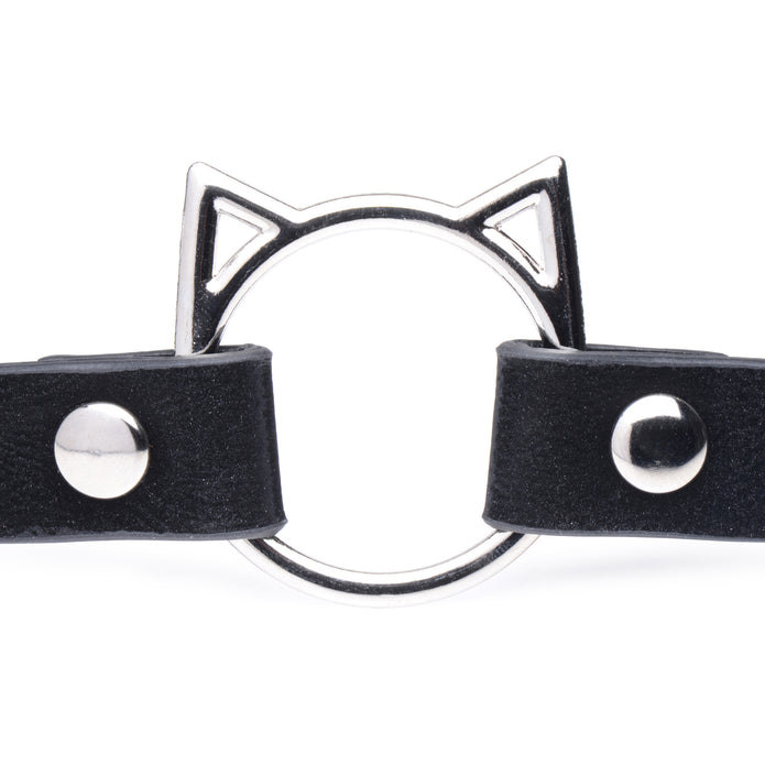 Kitty play choker in pink or black, with cat-shaped O-ring, adjustable snap buttons, and lightweight PU leather design for stylish, comfortable wear.