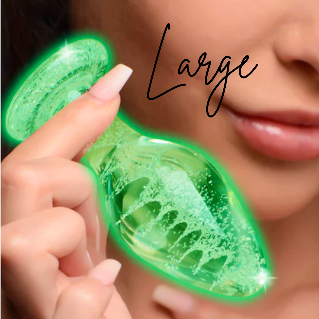 Glow-in-the-dark glass anal plug with swirl pattern, body-safe material, and temperature play compatibility.
glow-in-the-dark anal plug, borosilicate glass plug, Booty Sparks glass plug, temperature play anal toy, glowing butt plug, body-safe anal plug, small anal plug, medium anal plug, large anal plug, luminous glass toy, St. Patrick's Day anal plug