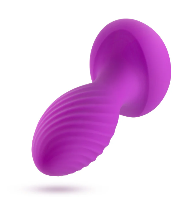 Oh My Gem Charm Plug: Vibrating silicone anal plug with StayPut design, 7 modes, magnetic charging, and gem base for luxurious pleasure.
