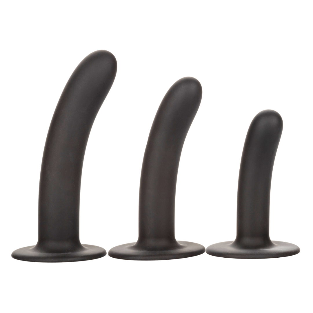 Smooth black silicone probe with suction cup base, available in 4.75”, 6”, and 7”; harness compatible and body-safe. Keywords: deep internal probe, silicone suction cup probe, harness compatible probe, black silicone dildo, extra-long probe, phthalate-free probe, waterproof probe, G-spot probe, P-spot stimulator, body-safe probe, premium silicone probe, Boundless 6-inch probe, Boundless 7-inch probe, hands-free silicone probe