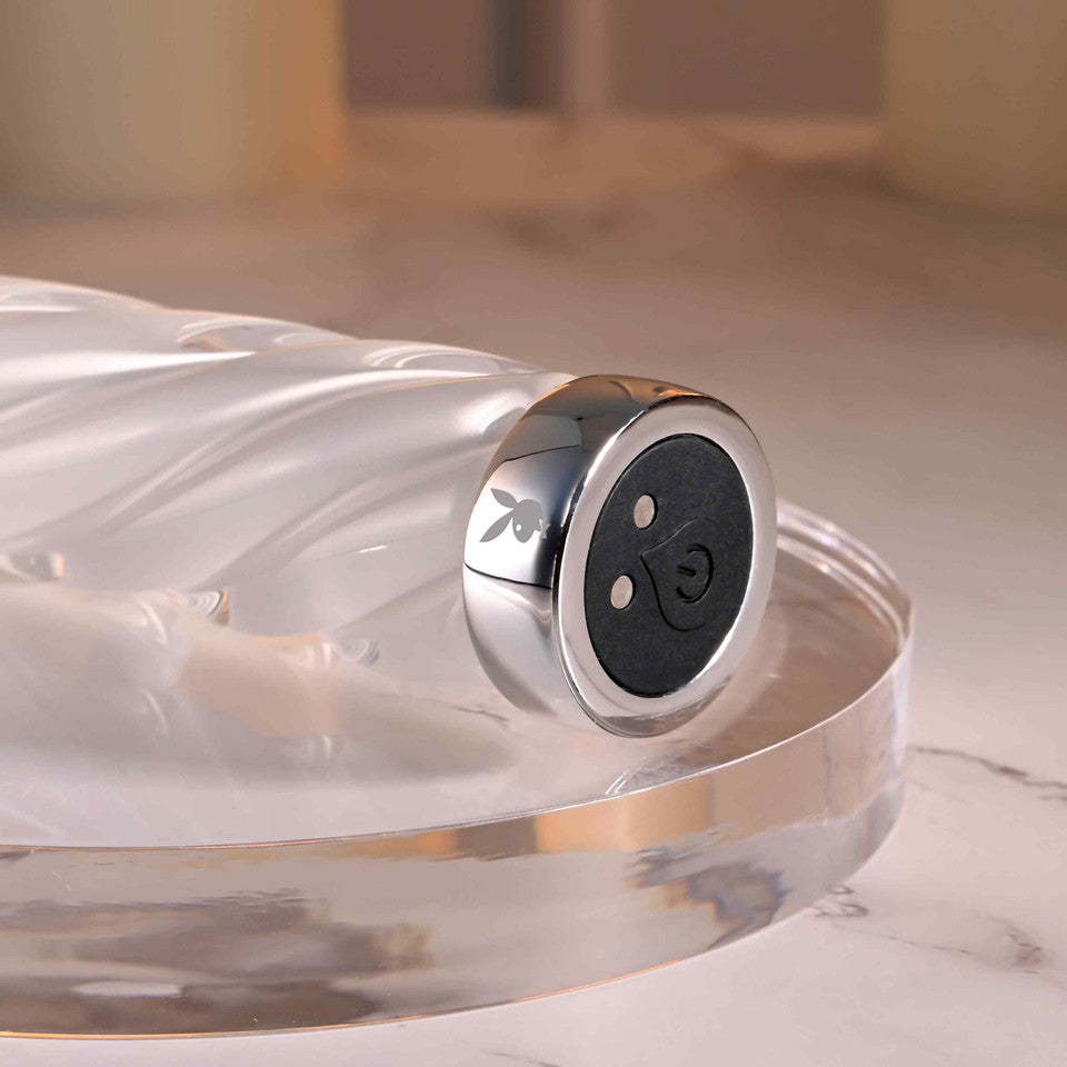 Glass vibrator with a spiral design, 10 vibration speeds, body-safe materials, and temperature play options.

glass vibrator, spiral glass vibrator, body-safe vibrator, temperature play toy, rechargeable glass vibrator, waterproof vibrator, phthalate-free vibrator, borosilicate glass toy, spiral texture vibrator, luxury vibrator